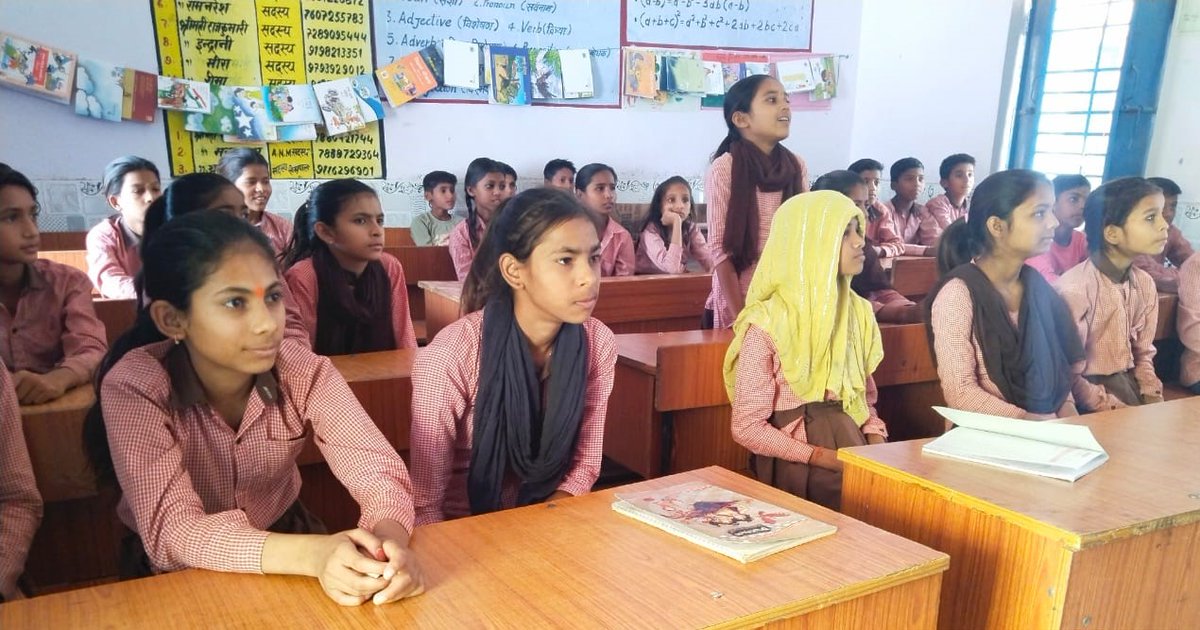 Taking Action Together! Students in Kurara Hamirpur, Uttar Pradesh are discussing how we can combat human-induced climate change and build a brighter, cleaner future together! @upswsm @UNOPS @teriin @UNinIndia @mygovindia