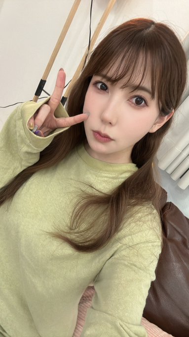 本日はVRパラダイスの撮影でした🥺❤️&zwj;🔥 てことで2本とちょっとVRとったよ✨  前半は現場の皆が頭がおかしくなりそうな撮影と後半は人妻な撮影でした🥰  楽しかったです🥳  現場の皆様ありがとうございました🥺お疲れ様でした！🫡💓  衣装で写真撮りわすれたので、現場後着替えたあとの写真になりました😂