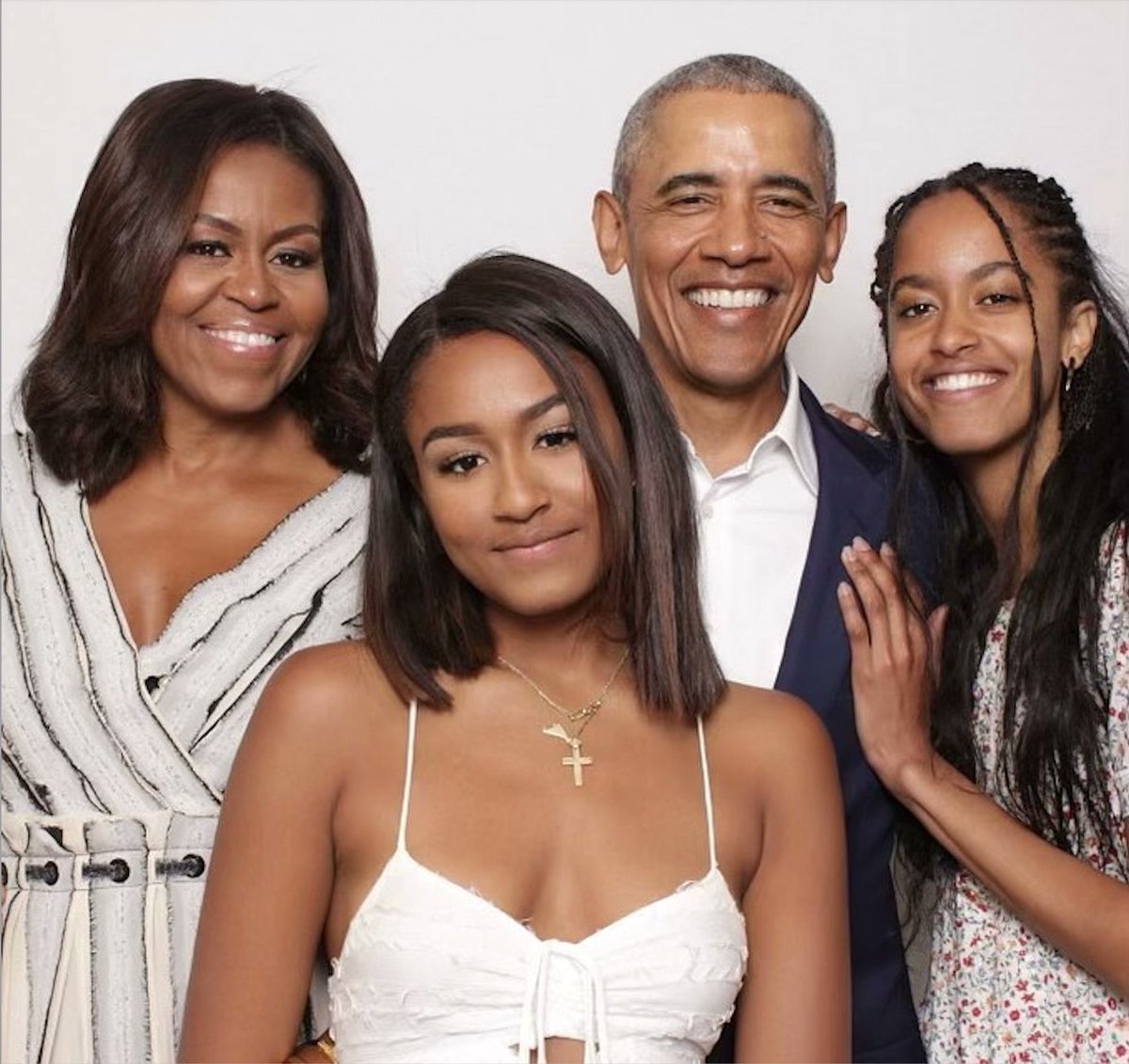 . I posted a pic of President Obama in Portland, Oregon yesterday. MAGA flooded my timeline . . . So today - just for #MAGAts - I'm going to post a few pics of @BarackObama and his wonderful family. 💙 💙 💙