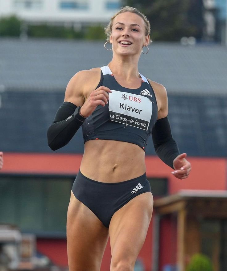 There’s something universal satisfying seeing a woman with perfect biomechanics & gait cycle sprint with proper facial development devoting all her energy and focus to a max effort attempt to be better