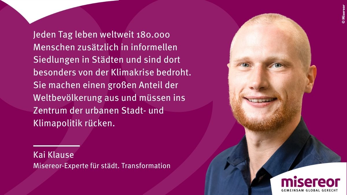 (2/...) @KaiKlause betont das enorme Ausmaß der Betroffenheit & somit die Relevanz für int. Entscheidungsträger*innen, die Menschen aus städt. informellen Siedlungen stärker in den Blick zu nehmen:

#Klimapolitik #climatecrisis #GlobalCities #Stadtentwicklung #EZ