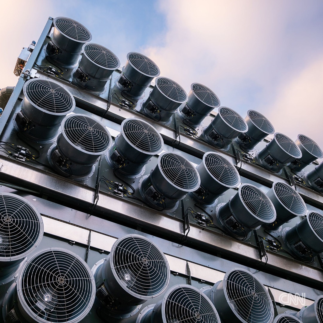 The 'world's largest' plant designed to suck planet-heating pollution out of the atmosphere like a giant vacuum began operating in Iceland on Wednesday. . 👍 Follow @yourplanet.earth for more  🙏 Turn on notifications for future updates #YourPlanetEarth #saveenvironment