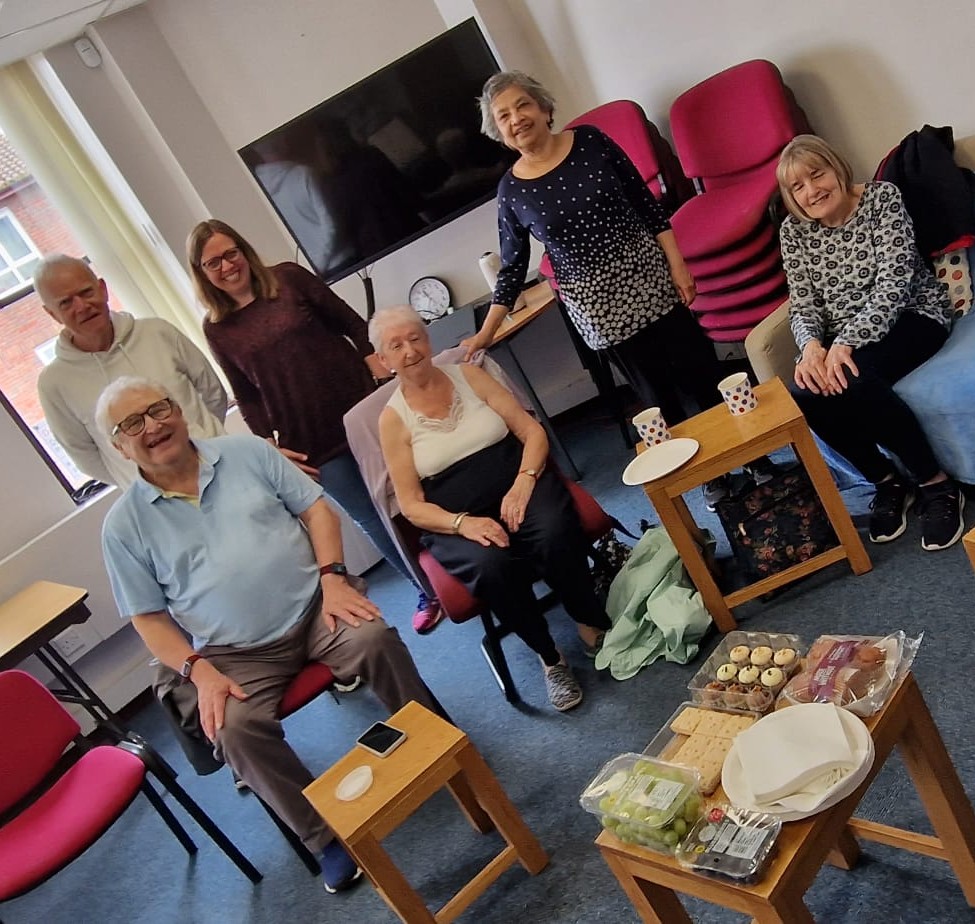 Our F2F #DementiaCarers Peer Support Group are enjoying goodies today in celebration of #DementiaAwarenessWeek. Want to find out more about #Dementia? To join FREE online #DementiaAwareness training tomorrow, Wed 15th from 11-12.30pm sign up here: aimsol.co.uk/event-details/…