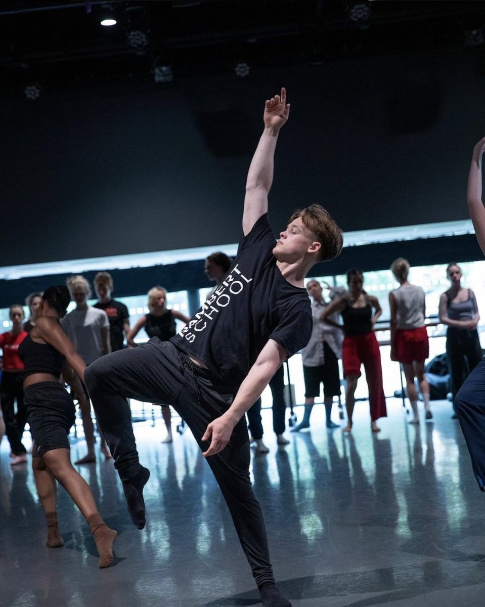 FINAL CALL FOR PRE[PARE] AND PRE-VOCATIONAL APPLICATIONS!

You have until this Friday, 17 May to apply. Successful applicants will hear from us on the week commencing 20th May. Got to --> rambertschool.org.uk/courses/young-…
#rambertschool #shortcourses