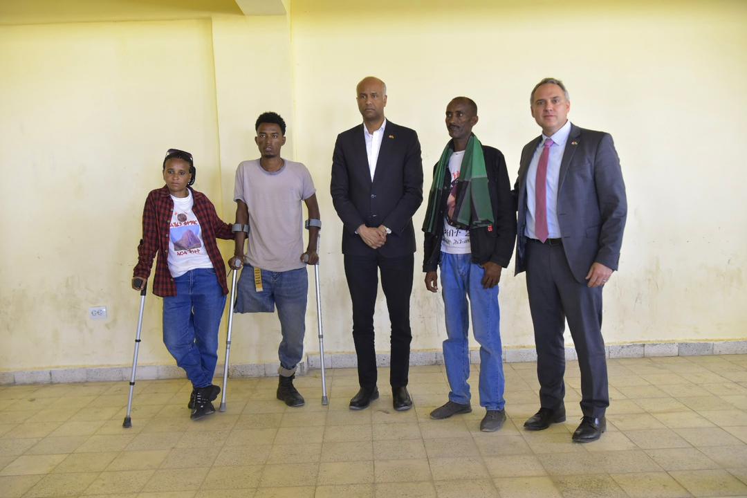 Min Hussen announced 🇨🇦’s $14M commitment to demobilization and reintegration of ex-combatants across Ethiopia today. Visiting a shelter for ex-combatants highlighted the distinct challenges they face rebuilding their lives and communities post-conflict. 📸 M Tewelde