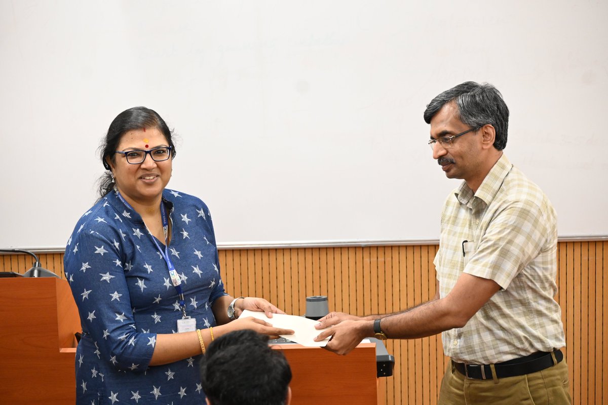 dukerala's tweet image. Successfully organized Computer Science Research Colloquium on 9th May at DUK. Engaging discussions and valuable insights were shared by esteemed speakers. 
#DigitalUniversityKerala #computerscienceresearch #discussion #research