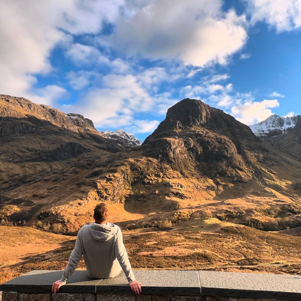 Are you a seasoned mountaineer or a weekend wanderer? Hit the trails in Glencoe, Scotland! The trail round Glencoe Lochan is fully accessible, with plenty of rest stops overlooking the loch. 📍😍🏔️ brnw.ch/21wJKZJ 📸 @share_the_t #visitscotland #visitbritain
