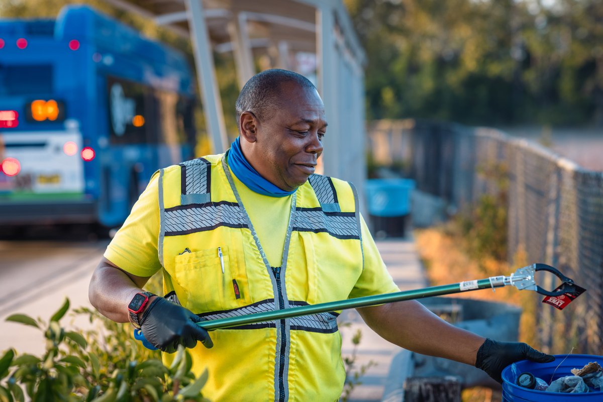 Tip Tuesday: Let's work together to maintain the cleanliness of our bus stops. If the trash bins are full, please refrain from discarding trash on the ground. Kindly hold onto it until you can dispose of it responsibly. Your cooperation is greatly appreciated. Thank you.