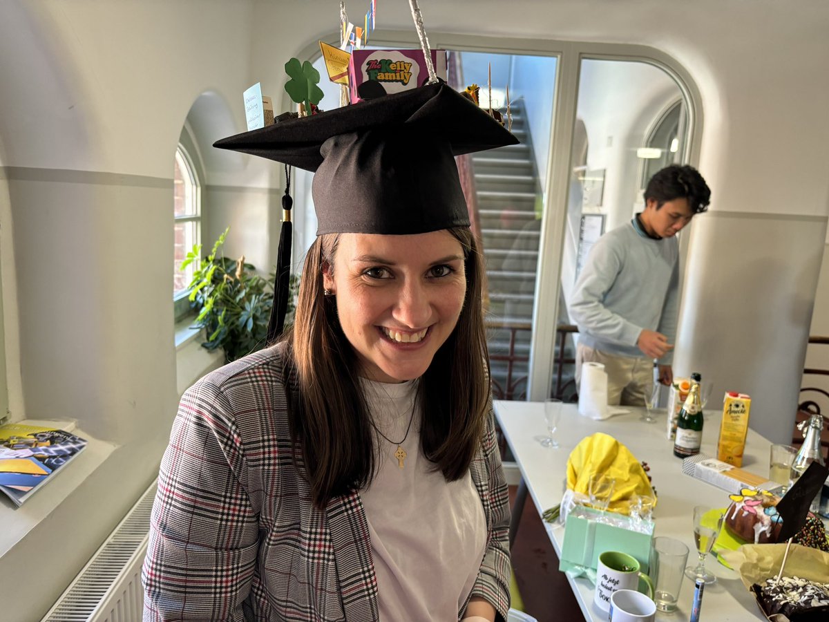 I have successfully defended my PhD dissertation 🎓 Special thanks to Margit Bussmann, @aruggeri_eu, @AndrisBanka, Tobias Braune-Krickau, @JocMuel, @IRatGreifswald 🚀🎉