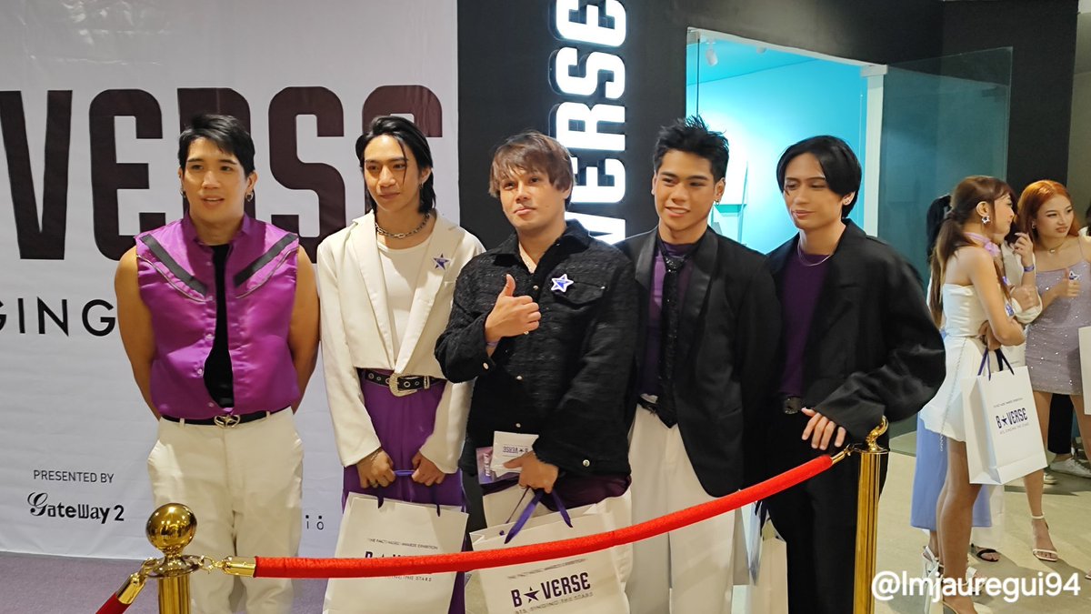 rhythmia3169723's tweet image. 1ST ONE
B★VERSE EXHIBITION 
051424

Musta naman, wala ako roon pero may photo uploads 😅😂

Let us thank ZAIA @lmjauregui94 for these wonderful photos of 1ST ONE~ 

Salamat po!!!

1STONE X B★VERSE EXHIBITION 
@1stoneOfficial #1stOne
#1stOneDITO #BVERSEMANILA