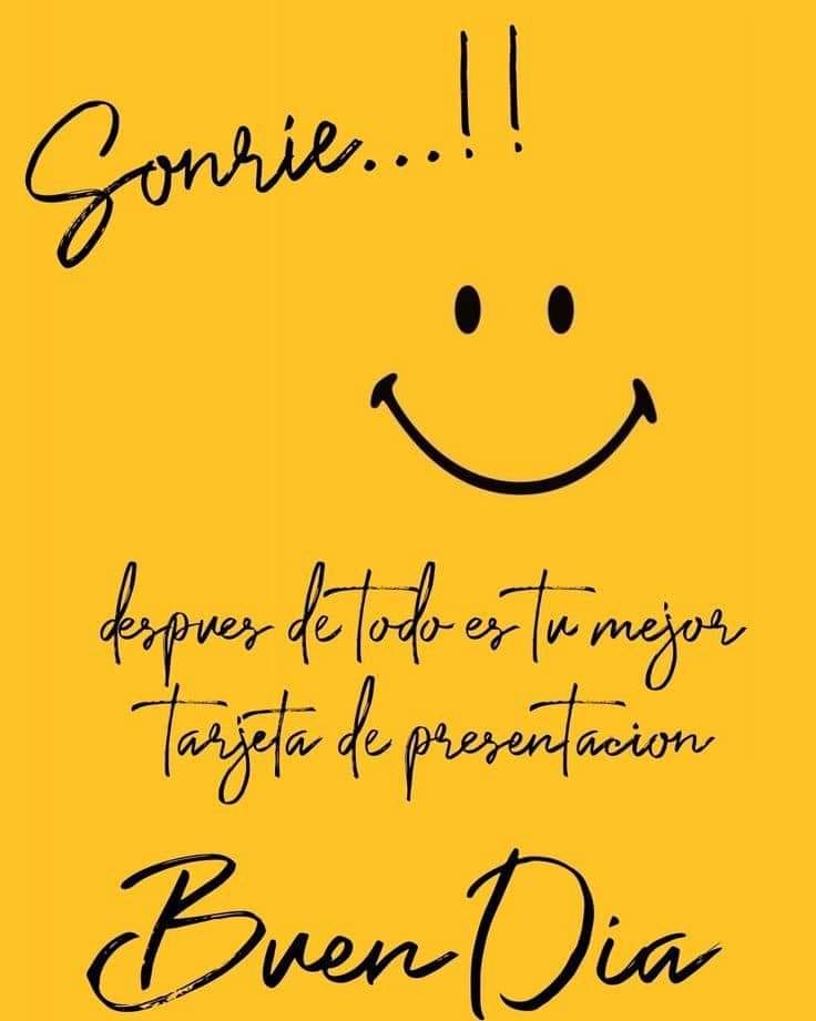 Sonríe... #BuenosDias  #FelizMartes 😘☕🥞🌻