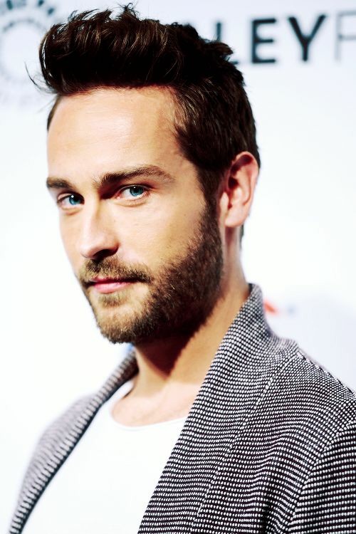 #MisonBlueEyesTuesday #TomMison @littlione @virtue2 Good morning ladies , hope you have a good day  !