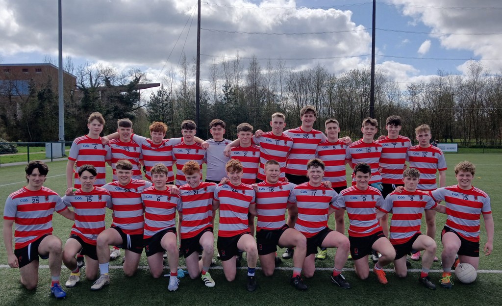 Commiserations to our senior panel who lost the Limerick PPS Football Final to JTBCS Hospital in Cappamore yesterday. The senior footballers represented our school extremely well throughout the year with some very talented players showcasing their skills. 🔴⚪#GlenstalAbbeySchool