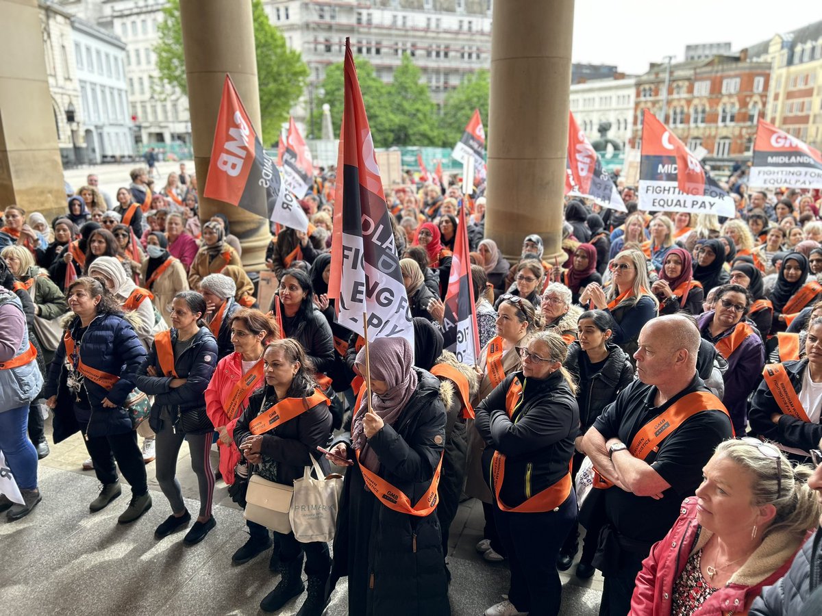📍Victoria Square

Hundreds of women workers are sending a message that Birmingham City Council can’t ignore anymore.