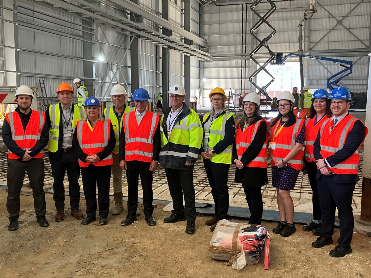 🤝 Earlier this month, we hosted Dr Brendan Nelson, president of @Boeing Global and Maria Laine, president of @BoeingUK in #SouthYorkshire, to witness the progress of our new Compass #research facility which will be home to a Boeing-led R&D project. 🏗️