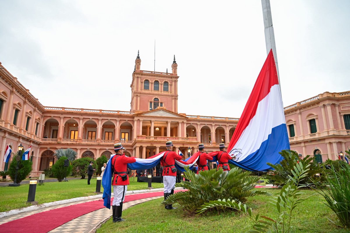 LetiOcamposP's tweet photo. Inician las #FiestasPatriasPy🇵🇾

¡Libres y soberanos! https://t.co/rhv35bli52