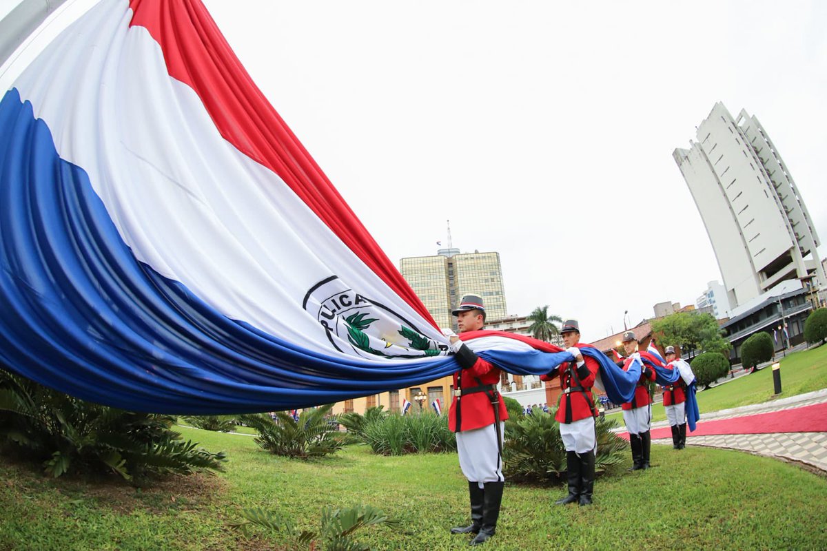 LetiOcamposP's tweet photo. Inician las #FiestasPatriasPy🇵🇾

¡Libres y soberanos! https://t.co/rhv35bli52