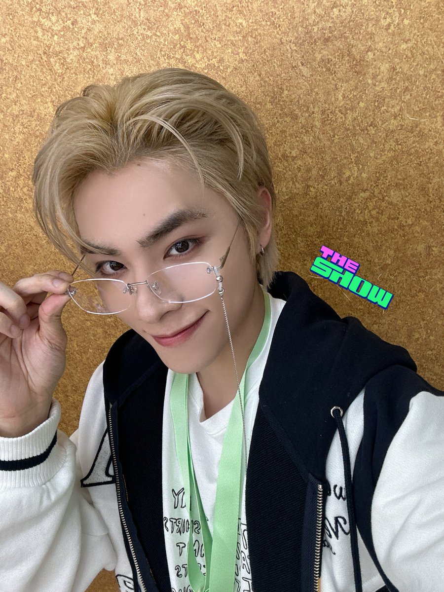 theshow_offcl's tweet image. #샤딩 은. 건들지마라
나도 안건들렸다
우리의. 사랑이다 샤딩은

p.s 샤딩 이번 더쇼 무지개 방구 어때요 (잔뜩 기대)
💚더쇼는 추천(•̀ᴗ•́)و💚

#더쇼 #샤오쥔 @wayv_official @NCTsmtown