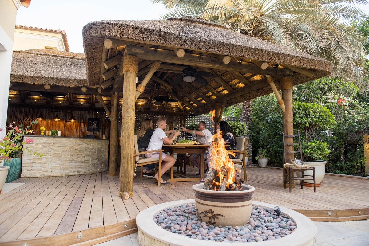 Dreaming of cozy outdoor gatherings or peaceful moments of relaxation? Look no further than a thatch gazebo!

Not only does it bring charm, but its natural materials and exquisite craftsmanship add a touch of rustic elegance to your landscape. rb.gy/fv8gqo

#Thatch