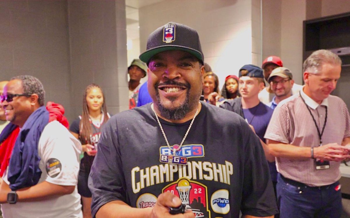 Ice Cube Sells First Big3 Team In 'Historic' Deal blackenterprise.com/ice-cube-big3-…
