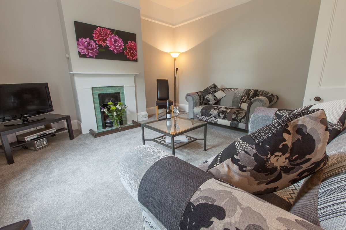 Whether you're traveling to #Manchester as a group to make the most of the city, or you simply enjoy the best of the best when it comes to accommodation, our 2-bedroom apartment is ideal.
urban-stay.co.uk/knutsford-acco…

#ServicedApartments