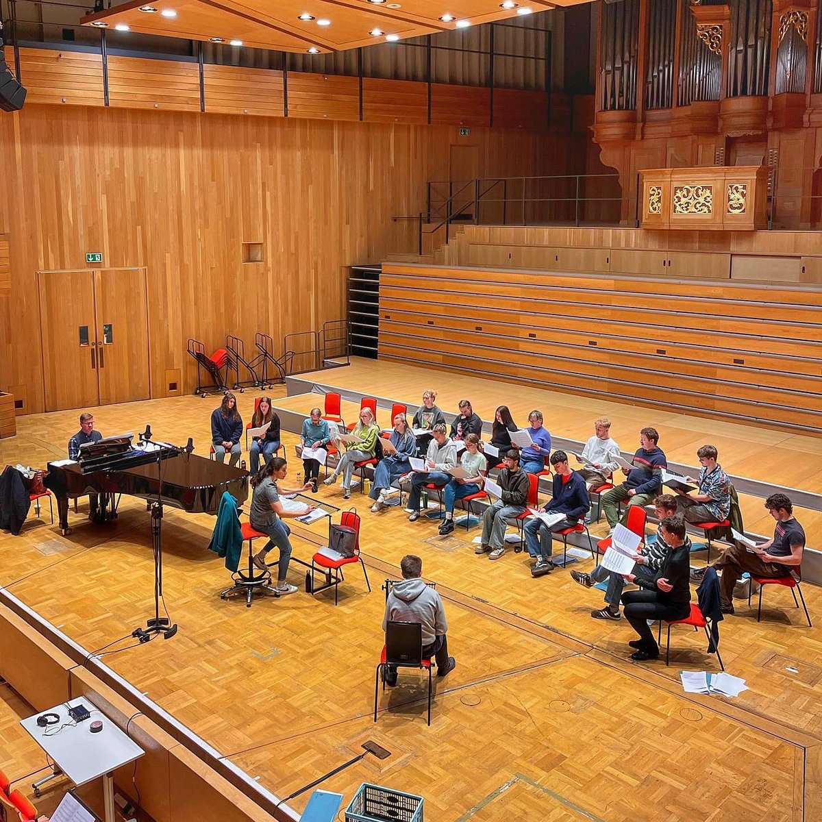 We’ve had some amazing composition workshops these past few weeks, where students heard their compositions played by professional musicians & interpreted by top conductors! a HUGE thanks to all that were involved in making this possible for our composition students to experience