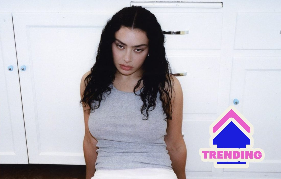 🧡 She's everywhere, she's so Julia... 🧡 Charli XCX's (@charli_xcx) latest #BRAT single 360 is one of the UK's biggest Trending tracks right now 🔥📈 Check out the full Top 20 here: officialcharts.com/chart-news/off… #CharliXCX