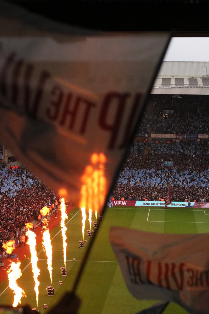 mattheyho1's tweet image. Took a camera to the villa again, didn’t regret it 🤩🦁 #avfc #utv