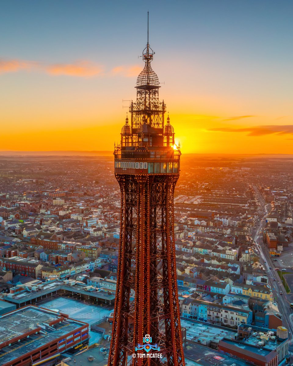 Happy 130th Birthday to Blackpool Tower. 🗼📸☀️😅 @Blackpooltower2 ⭐️ Prints Available ➡️🏞️😅 fineartprintstores.etsy.com/uk/listing/119… #blackpool #blackpooltower #lancashire @BBCLancashire @LancashireCC