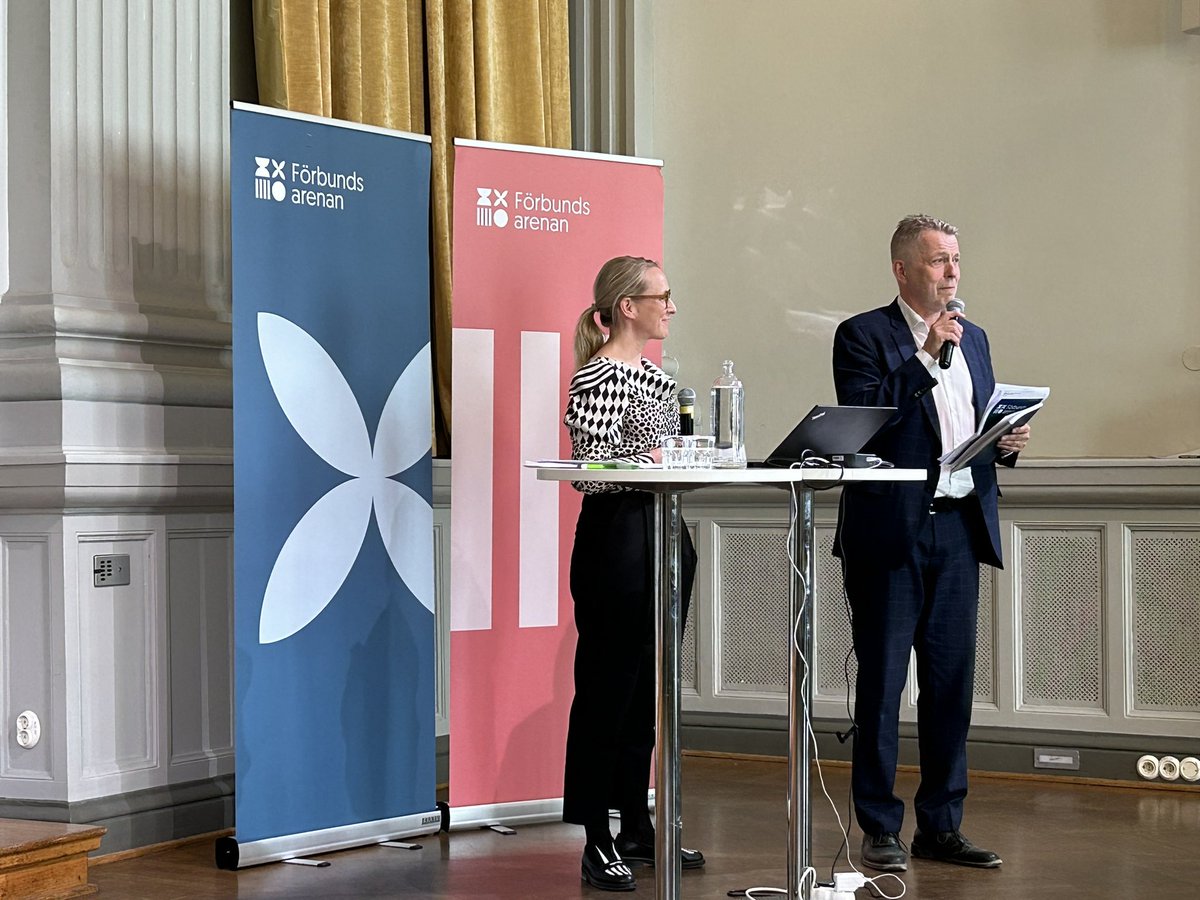 Hur blir vi bättre tillsammans? Idag samlades bidragsgivare (stiftelser, fonder) och bidragsmottagare (bla <a href="/finsv4h/">Finlands svenska 4H</a>) #civilsamhället i dialog om gemensamma utmaningar.  Kommunicera #tillsammans mervärde, effekt och genomslagskraft. 
@forbundsarenan <a href="/saatiotrahastot/">Säätiöt ja rahastot - Stiftelser och fonder</a> <a href="/kulturfonden/">Svenska kulturfonden</a>