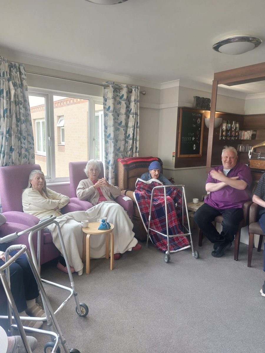 Quiz time in Violet! ⁦<a href="/AnchorLaterLife/">Anchor</a>⁩ 🤔