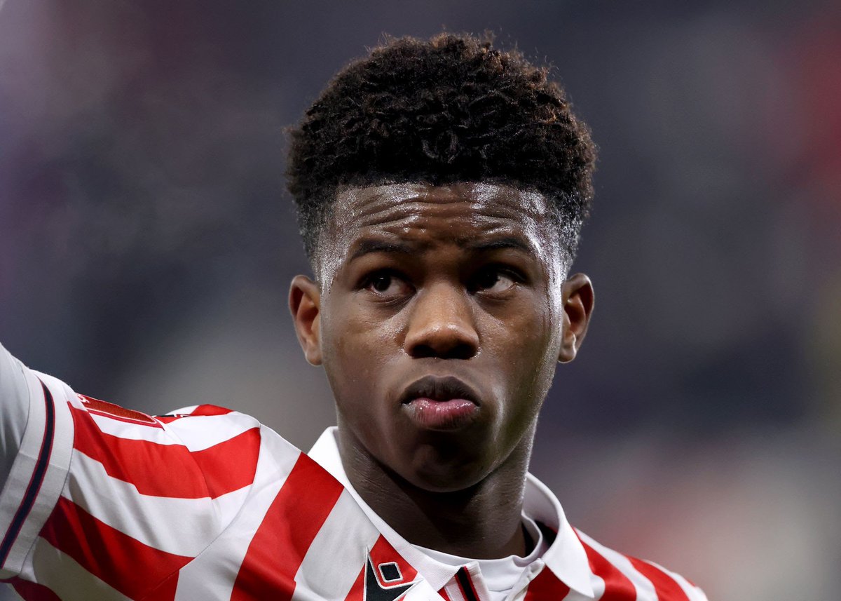 weare_stoke's tweet image. Chelsea, AC Milan &amp;amp; Rangers are all monitoring Stoke City midfielder Sol Sidibe.

Source: Mail Sport

📸 Getty

🔴⚪️🔴⚪️