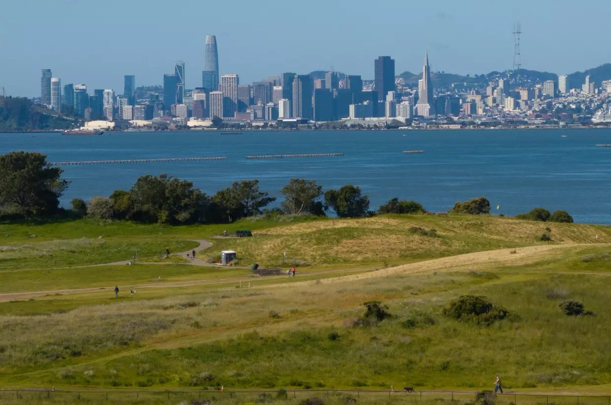 SCOOP: Bay Area officials have been quietly preparing to test two popular parks for the presence of radioactive waste. This comes after California regulators recently uncovered a 1980 document suggesting hazardous waste was buried there. latimes.com/environment/st…