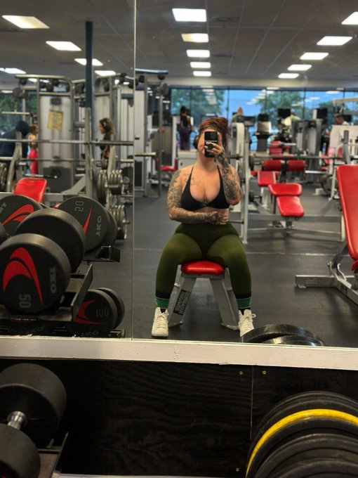 Stop scrolling. Go to the gym. https://t.co/bUoNvPgEZi