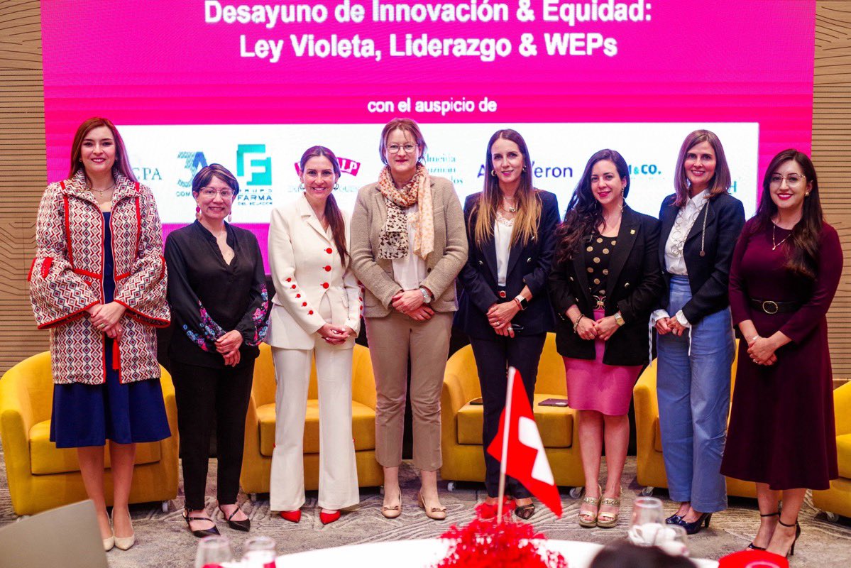 PaoCobo's tweet photo. Honrada de haber moderado el foro sobre equidad de género, #Leyvioleta , #WEPs  y #liderazgofemenino, con panelistas tan destacadas. Gracias a todas las voces que contribuyeron a esta conversación crucial. Sigamos trabajando juntos por un mundo más inclusivo y equitativo. https://t.co/hgZ2fq6Ezc