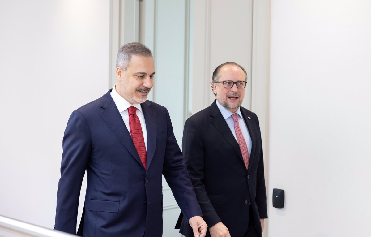 T.C. Dışişleri Bakanlığı (@tc_disisleri) on Twitter photo Bakanımız <a href="/HakanFidan/">Hakan Fidan</a>, Ankara'da, Avusturya Dışişleri Bakanı Alexander Schallenberg'i ağırladı. 🇹🇷🇦🇹 Bakanımız <a href="/HakanFidan/">Hakan Fidan</a>, Ankara'da, Avusturya Dışişleri Bakanı Alexander Schallenberg'i ağırladı. 🇹🇷🇦🇹