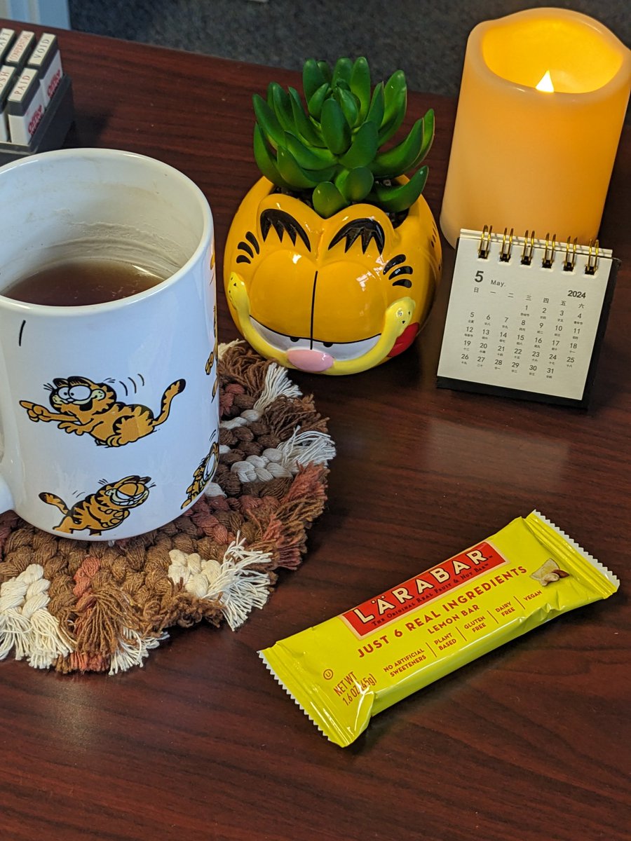 Earl grey tea and a larabar. Happy Tuesday