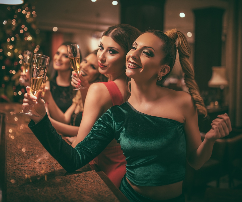 Ladies, ready your heels!👠Bring your girl gang to D70 for a Ladies' Night—an evening of elegance & sophistication from Thursday to Saturday, 11pm until 4am. For more info, call 056 9949707 or 04 7028743. 

#MillenniumAirportotel #MillenniumMEA #D70Bar #ladiesnight #girlsnightout