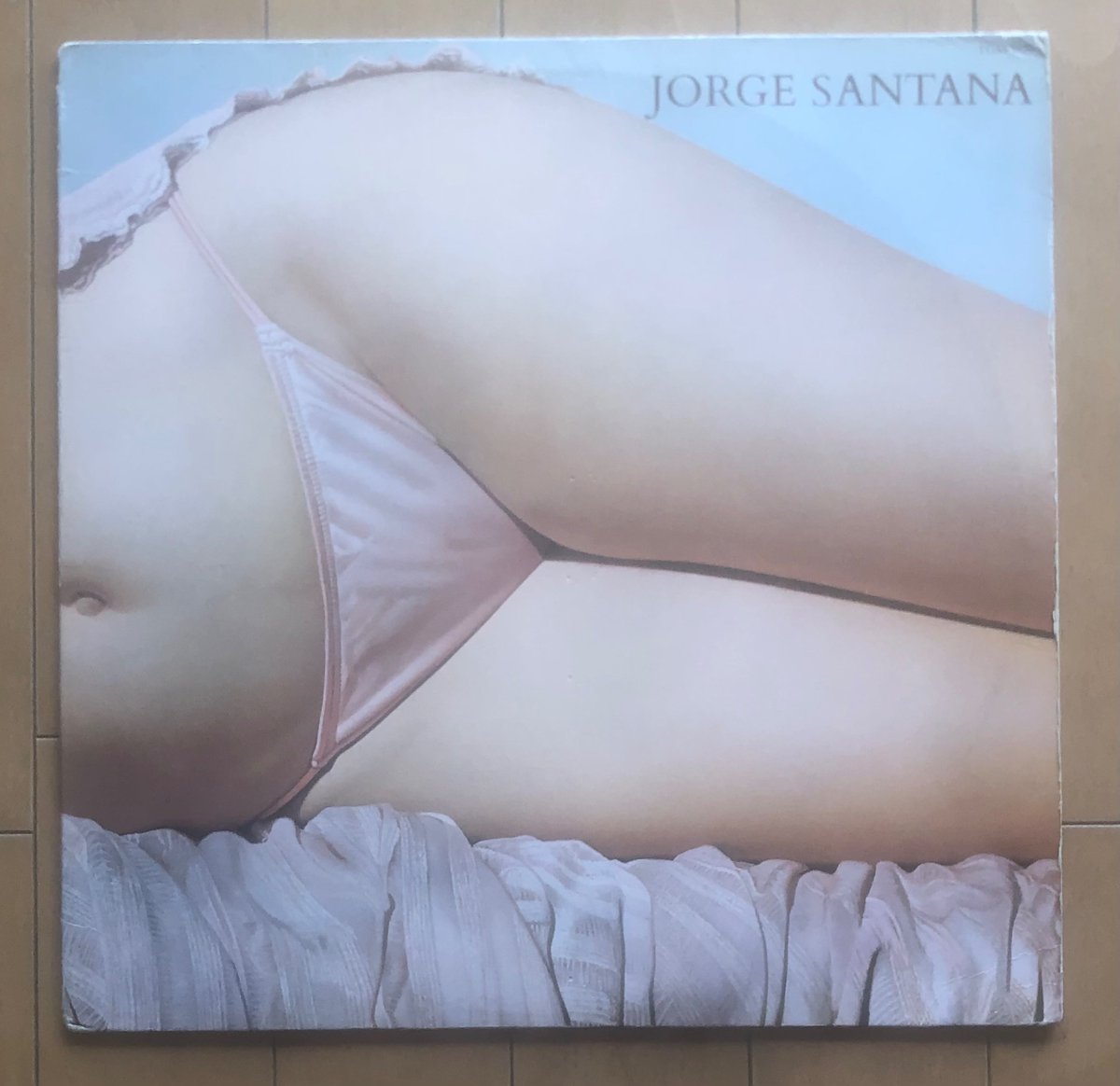 Jorge Santana「Jorge Santana」。ジャケのインパクトが強いAOR、メロウフュージョンもの。フリーソウルな「Sandy」、トロピカルフレイバーな「We Are There」など犬吠え的な良い曲ばかり。