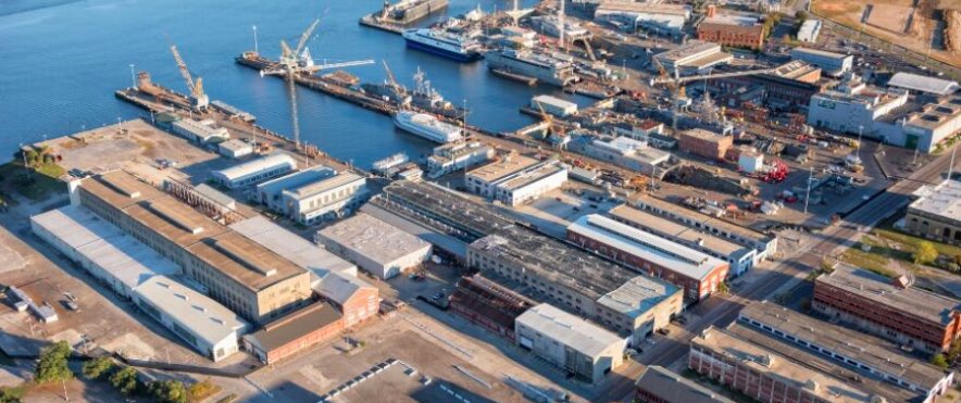 Charleston Marine Manufacturing Corp. Navy Yard complex generates nearly $1B in economic impact in Charleston County - Charleston Daily - bit.ly/4bF6fSf

#CharlestonBusiness #ImportExport #CharlestonEconomy #aroundcharleston