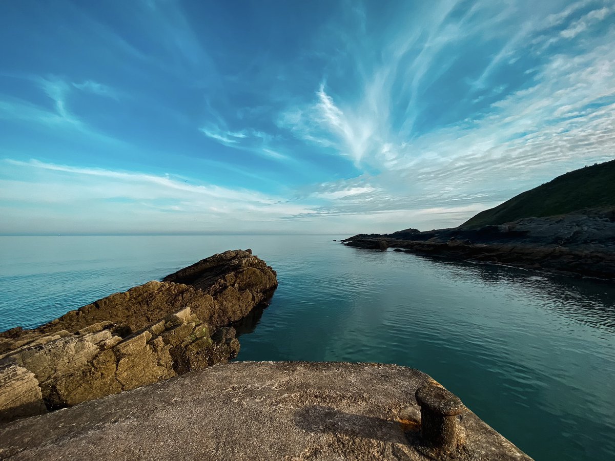 Lovely Collieston in Aberdeenshire🥰🌊

#scotland #coast #sea @visitabdn @VisitScotland