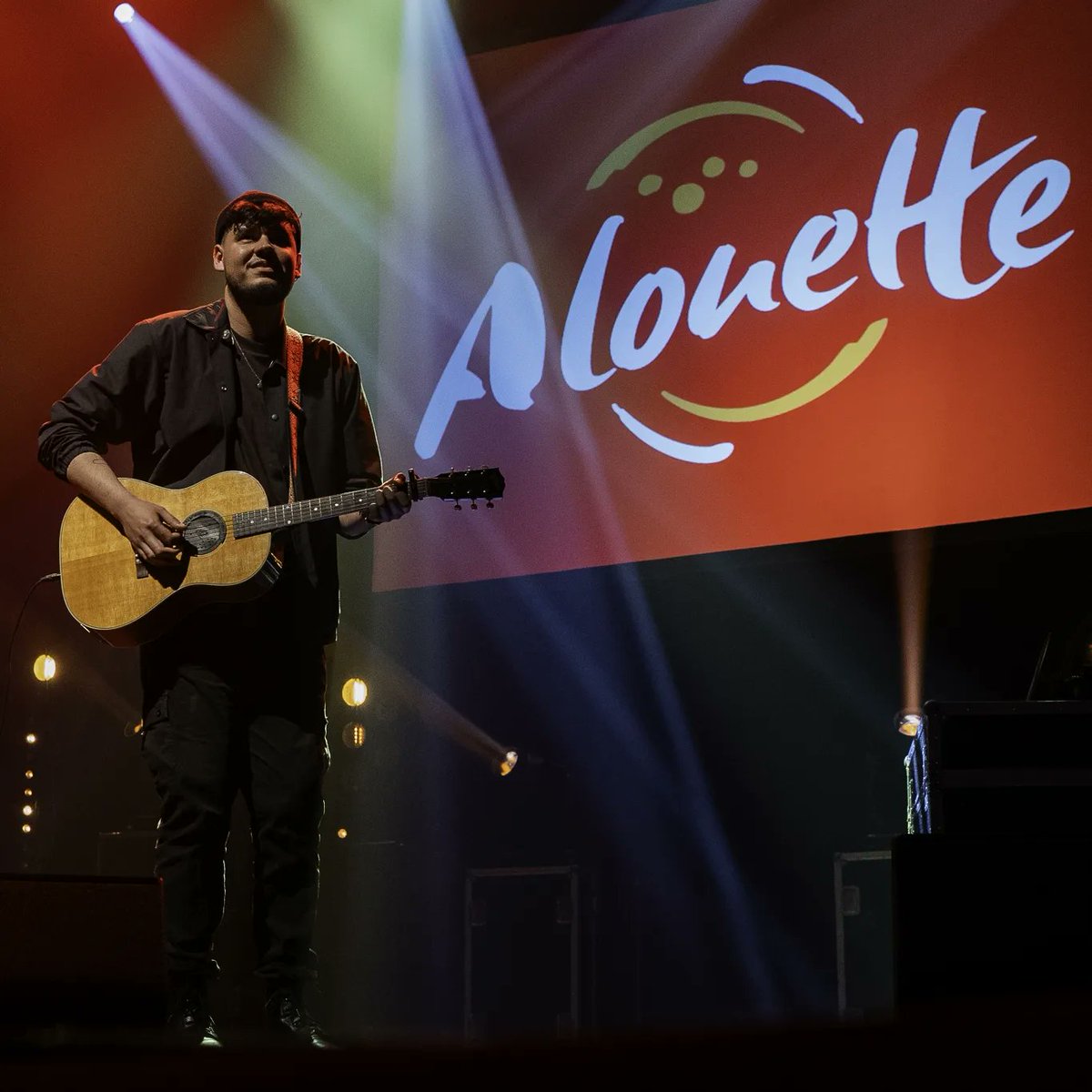 Souvenir photos #LeLiveAlouette à #LaBaule !
Merci au public en feu 🔥 🔥 🔥 
Bravo aux équipes d'Alouette dans l'ombre 
On recommence bientôt 😁😁😁
📸<a href="/alouetteradio/">Alouette Radio</a>
.
#AlouetteRadio #Alouette #ConcertGratuit