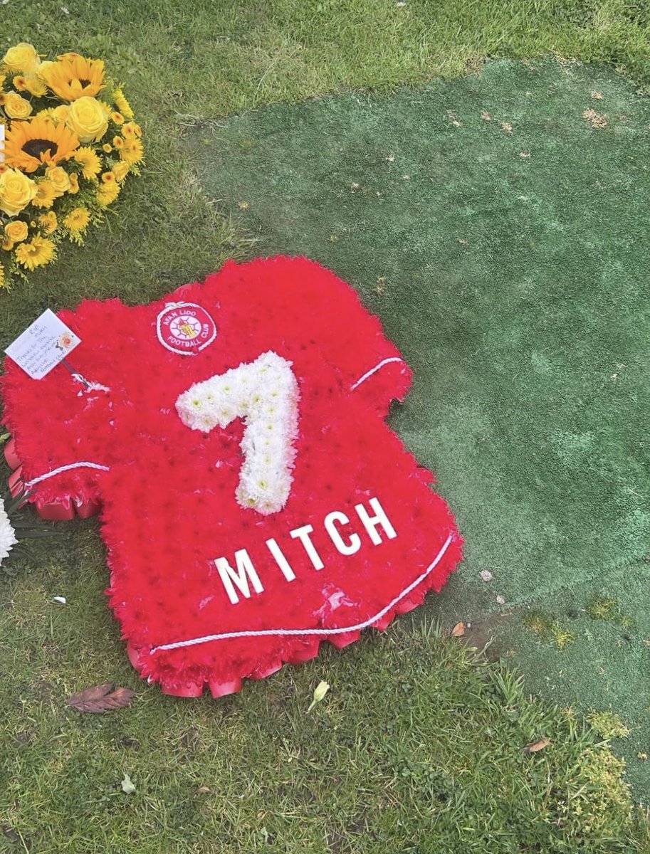 Today we said our final farewells to a true legend. 
The finest of footballers. 
The finest of men. 
Rest in peace Mitch. 
You will be truly missed.