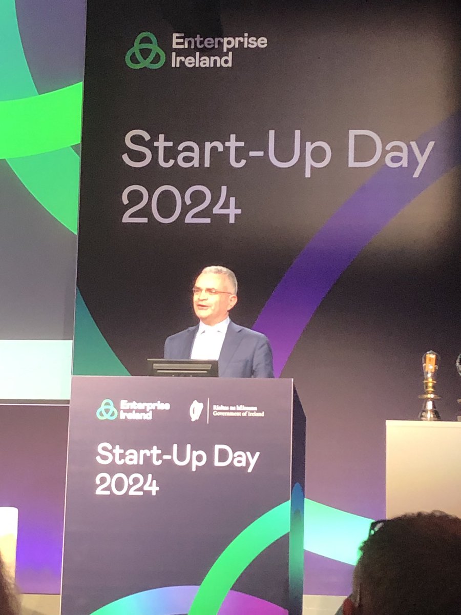 Minister Calleary kicking off the @Entirl Start-up Day 2024. Good luck to @ciaraheavin and @arraypatch from UCC who will be pitching later. @uccinnovation @jfcryan