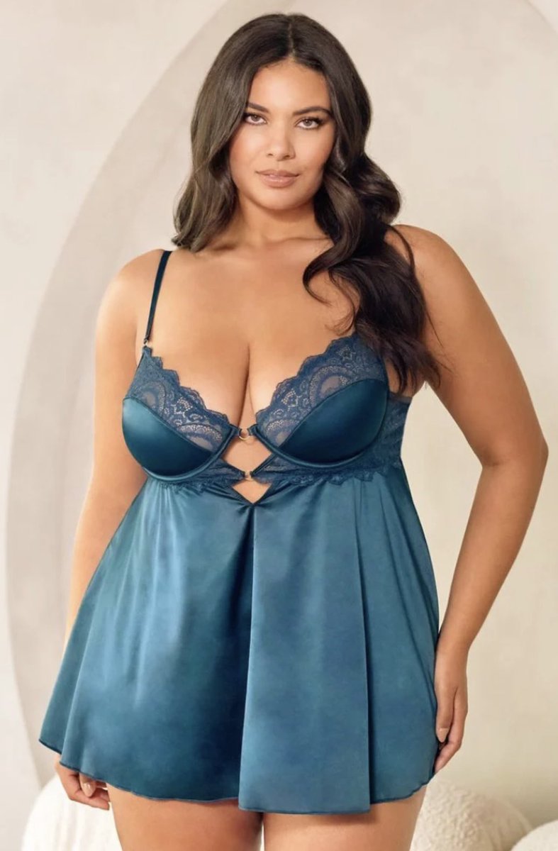 Our Diana babydoll is 50% off! Shop it for only $19 usd! 
curvynbeautiful.com/products/plus-…
#curvynbeautiful #plussizelingerie #salesalesale