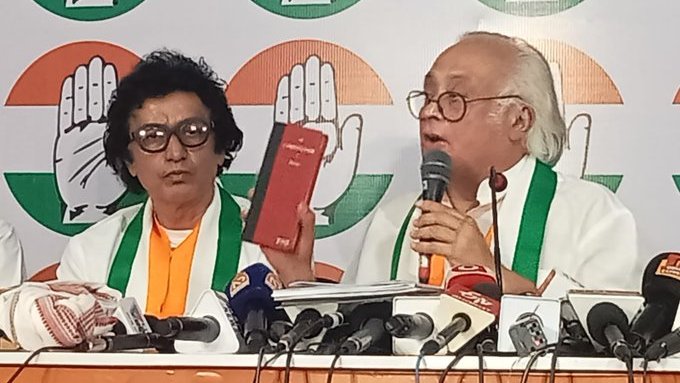 #PollsWithAkashvani Congress leader Jairam Ramesh rebutted Finance Minister Nirmala Sithraman’s statement on Congress party manifesto saying that GDP growth and job creation were higher under the UPA government in comparison to NDA. He said, UPA ended its tenure with a lower…