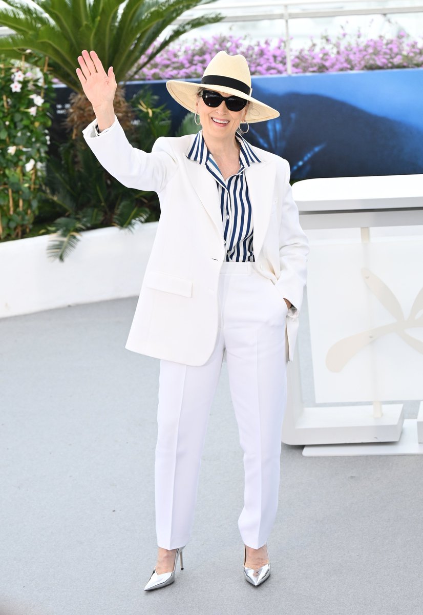 Meryl Streep arrives at Cannes Film Festival, where she is receiving an honorary Palme d'Or at tonight's opening ceremony. bit.ly/3JX9mZU