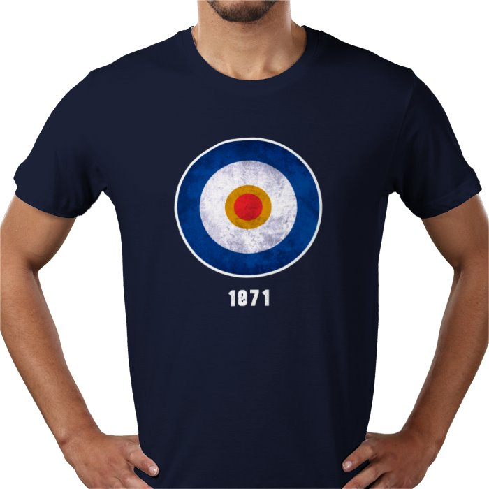 Just added & now available for you #Royals... this Reading Mod Target Retro Navy T-Shirt!
- Order here from the link below
- All Orders with FREE UK P&P
footballart-online.co.uk/product/readin…
- As always any suggestions for this range v. welcome & will add ASAP!👇