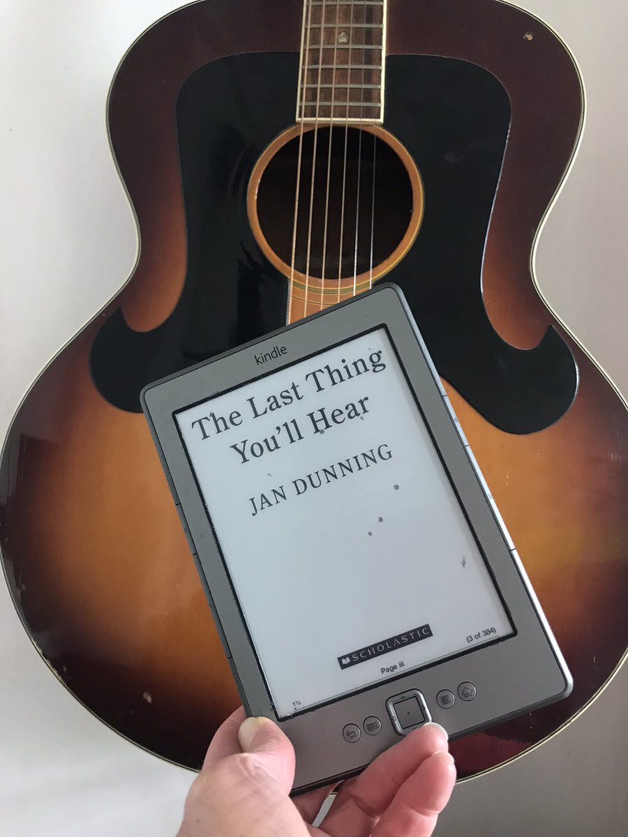 How lucky am I?? This #arc of #TheLastThingYoullHear @JanDunning1 is a stunning drumming heart pulsing read - set at a festival! 🎶🎤🎸💕@Scholastic #ya #scbwi #FairyTaleTuesday