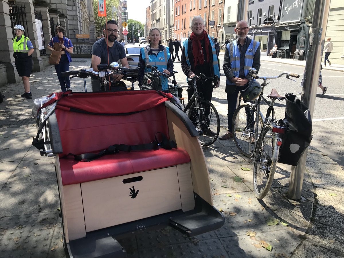 Some Irish Cycling Campaign Campaign members ready to lead the #BikeWeek ⁦@OireachtasNews⁩ all-party cycling group spin around the block.